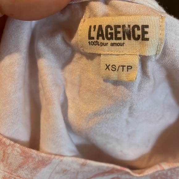 L'Agence Ressi Printed Short Sleeve Crewneck Tee In Rose Tan M Size XS worn once - Picture 4 of 5